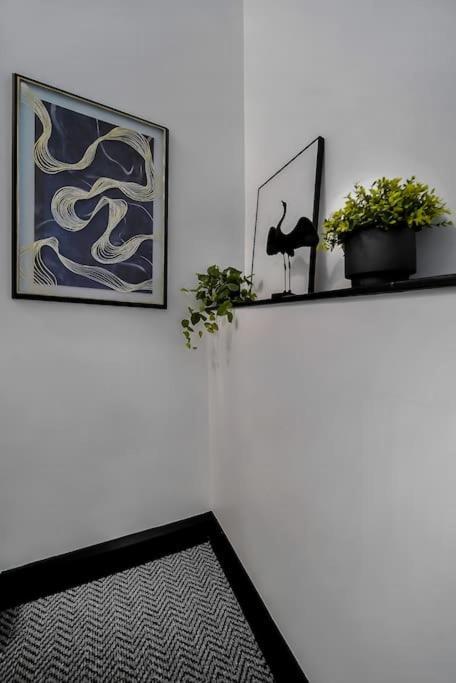 The Eden Loft: A Stylish Retreat Апартаменты *
