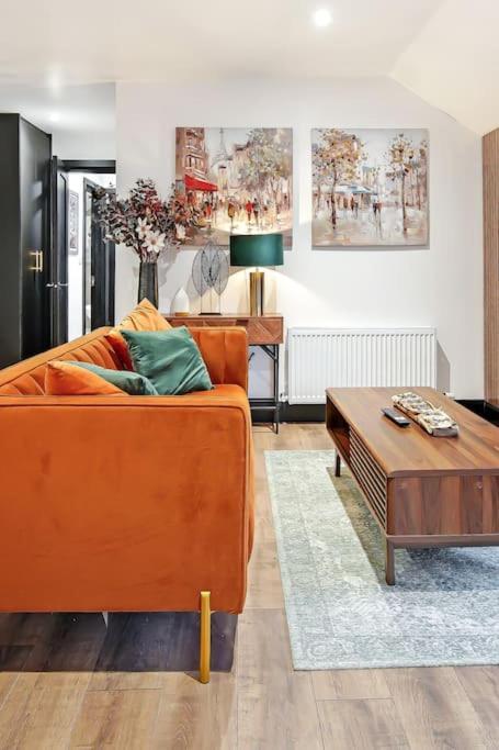 The Eden Loft: A Stylish Retreat * Страбан