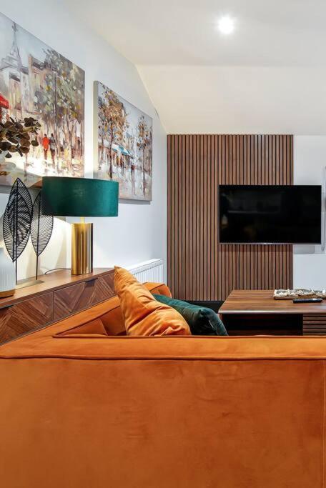 Apartment The Eden Loft: A Stylish Retreat Strabane